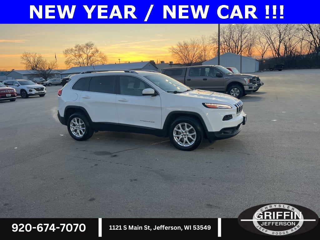 2017 Jeep Cherokee Latitude 3.2L V6 !!!