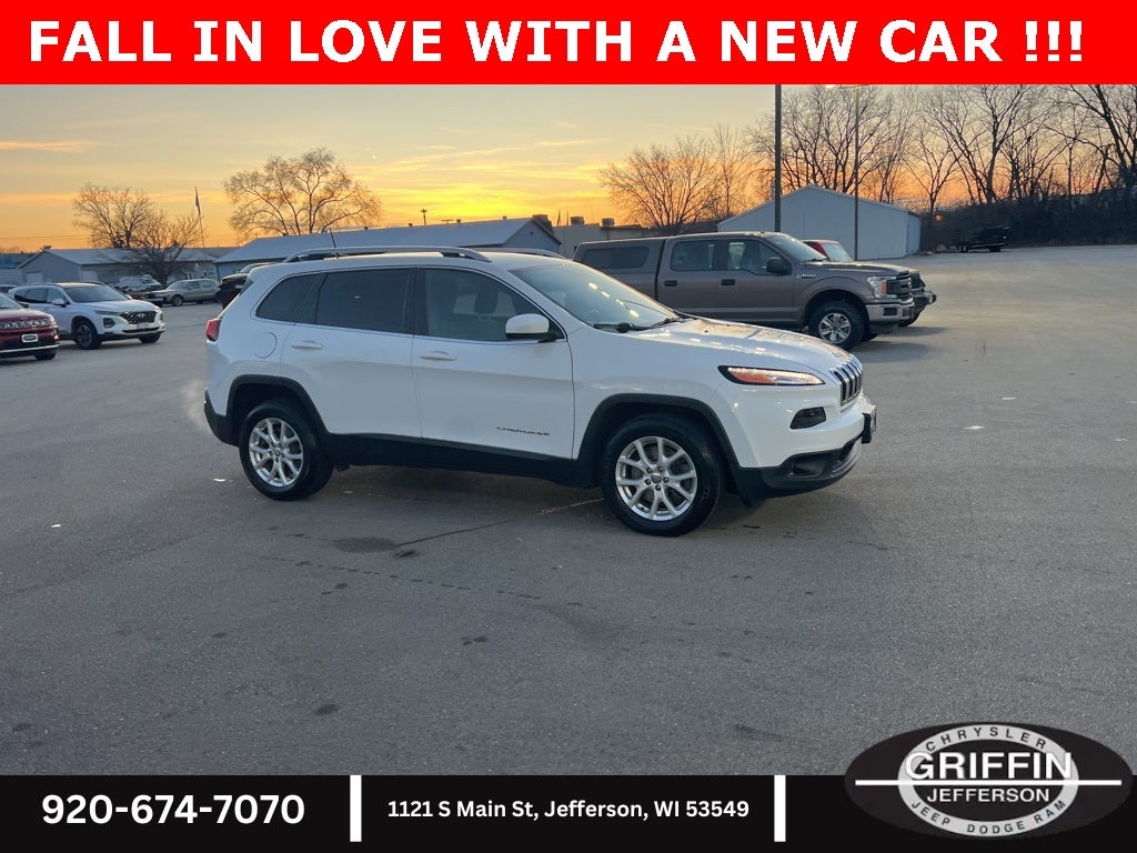 2017 Jeep Cherokee Latitude 3.2L V6 !!!