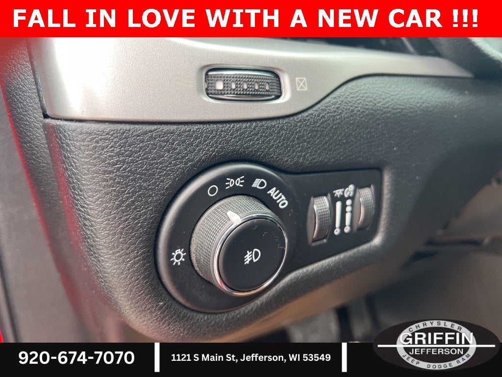 2017 Jeep Cherokee Trailhawk 3.2L V6 !!!