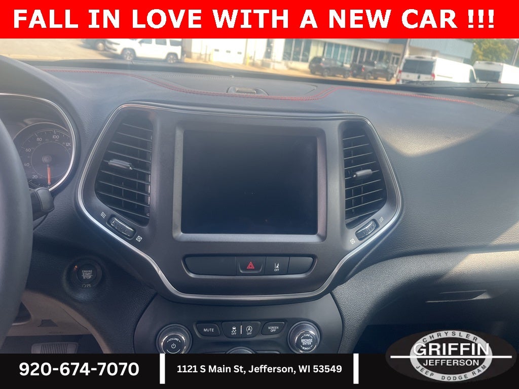 2022 Jeep Cherokee Trailhawk 4WD V6 !!!