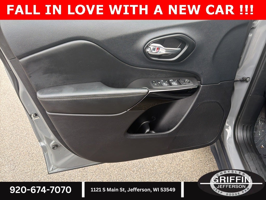 2023 Jeep Cherokee Altitude LUX 4WD