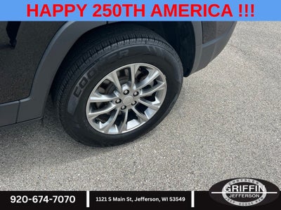 2021 Jeep Cherokee Latitude Lux V6 !!!