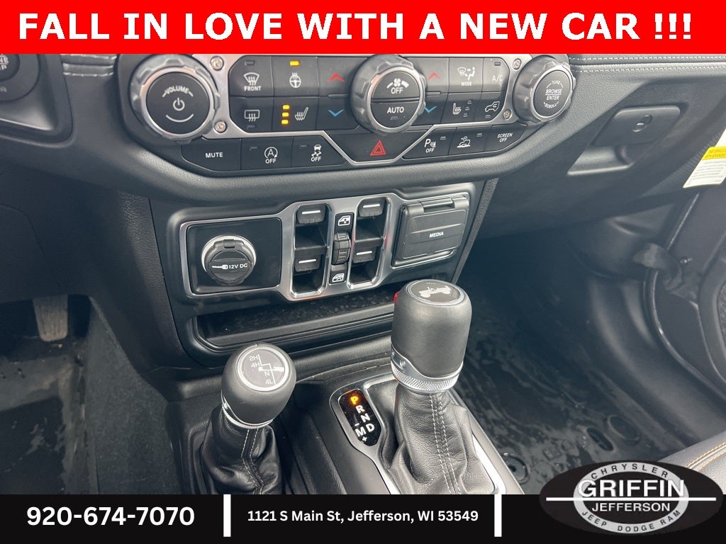 2024 Jeep Wrangler Sahara 4X4 3.6L V6 !!!