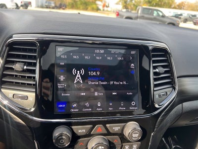 2020 Jeep Grand Cherokee Altitude 4WD Near Madison WI