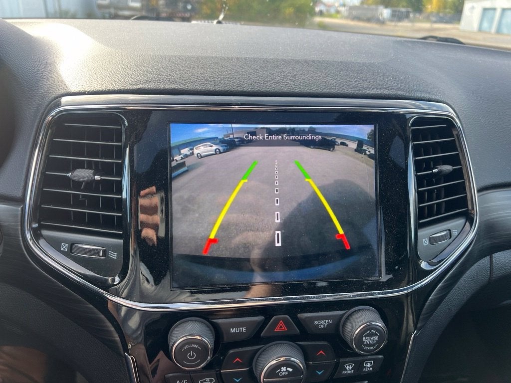 2020 Jeep Grand Cherokee Altitude 4WD Near Madison WI