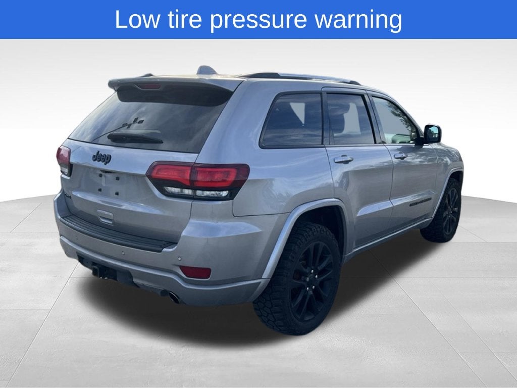 2020 Jeep Grand Cherokee Altitude 4WD Near Madison WI