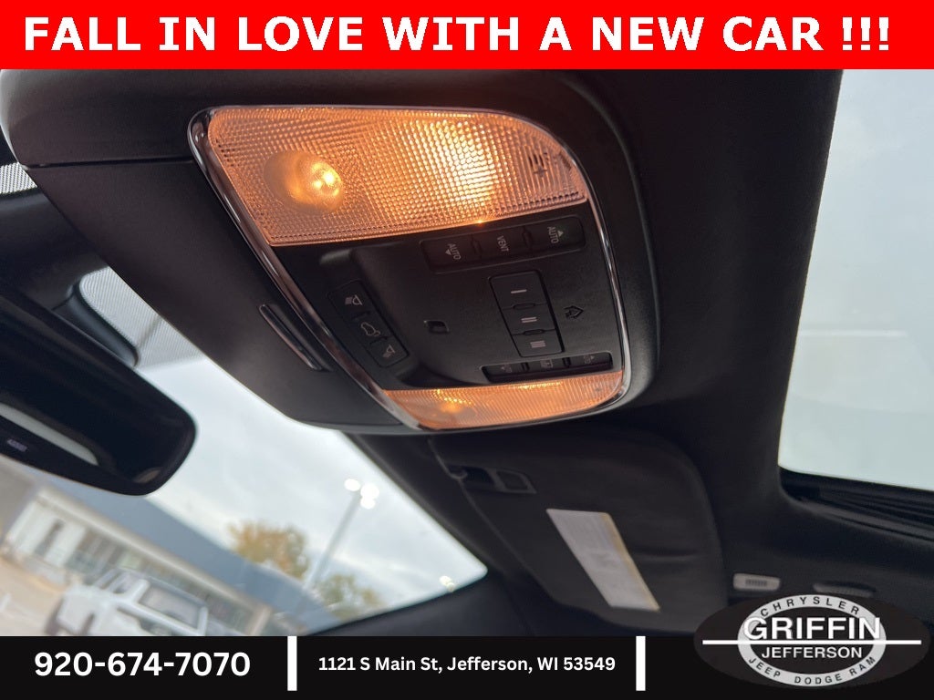 2020 Jeep Grand Cherokee Summit 4WD !!!