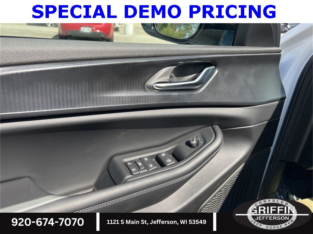 2025 Jeep Grand Cherokee Altitude X 4X4