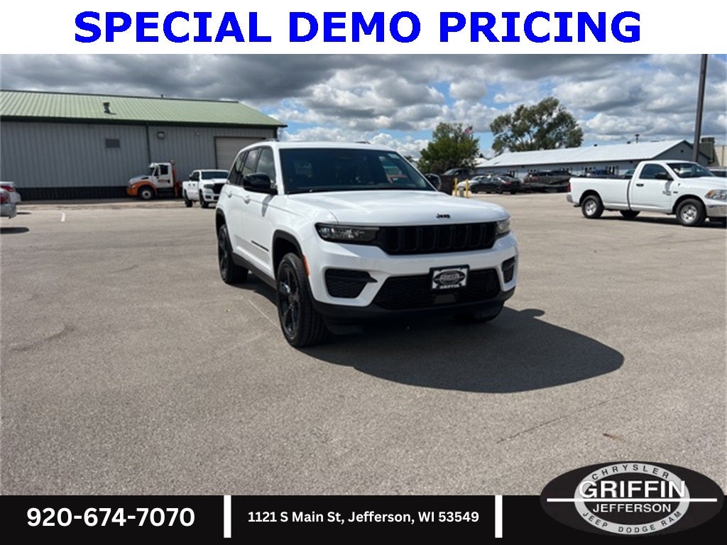 2025 Jeep Grand Cherokee Altitude X 4X4