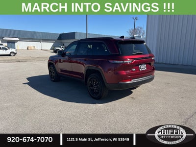 2026 Jeep Grand Cherokee Laredo 4X4 !!!