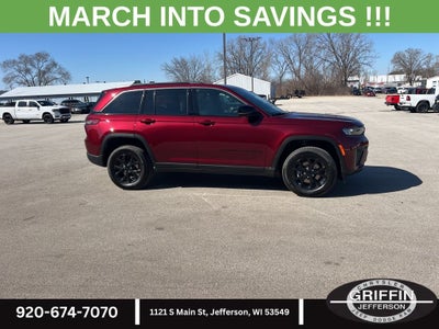 2026 Jeep Grand Cherokee Laredo 4X4 !!!