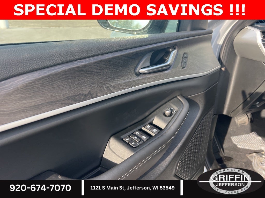 2025 Jeep Grand Cherokee Limited 4X4