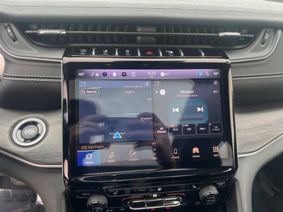 2023 Jeep Grand Cherokee Limited Certified 4WD Near Madison WI
