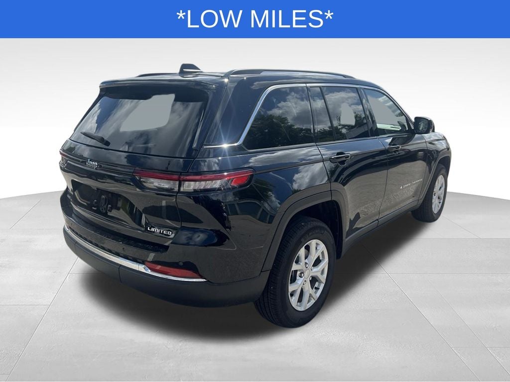 2023 Jeep Grand Cherokee Limited Certified 4WD Near Madison WI