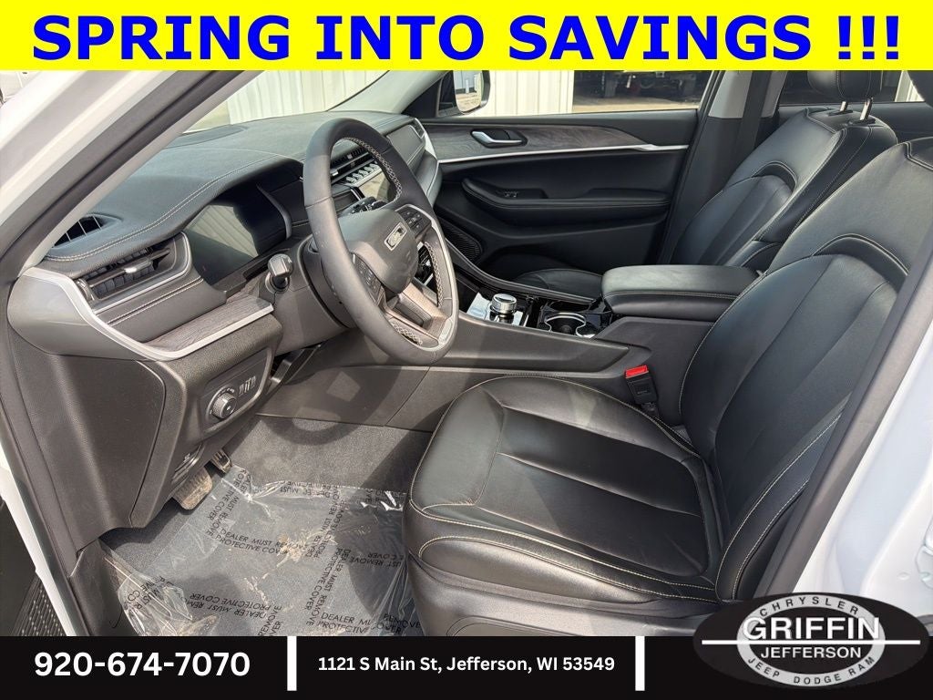 2023 Jeep Grand Cherokee Limited 4X4 V6 !!!