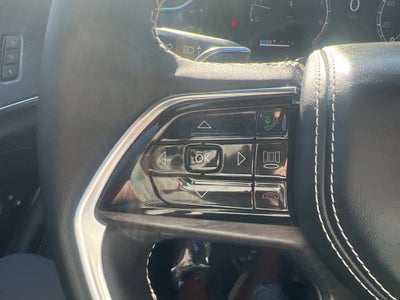 2023 Jeep Grand Cherokee Overland 4WD Near Madison WI