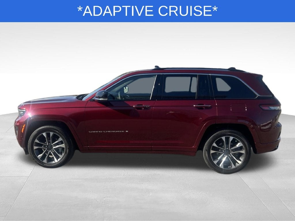 2023 Jeep Grand Cherokee Overland 4WD Near Madison WI