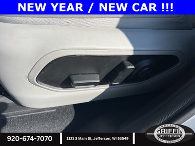 2023 Jeep Grand Cherokee Overland 4WD!!!!