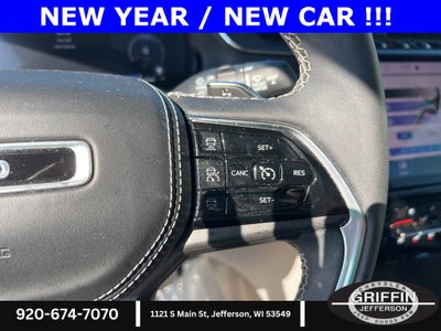 2023 Jeep Grand Cherokee Overland 4WD!!!!