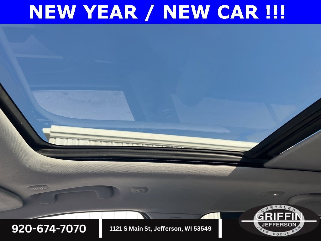 2023 Jeep Grand Cherokee Overland 4WD!!!!