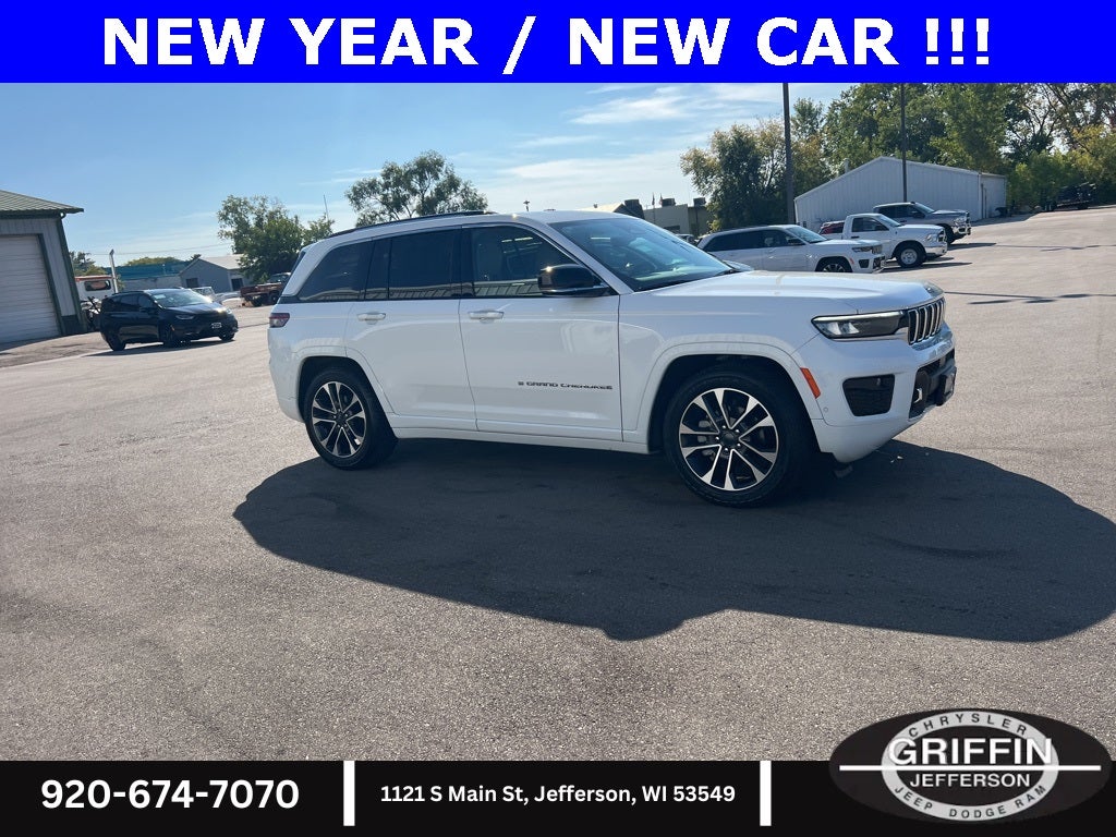 2023 Jeep Grand Cherokee Overland 4WD!!!!