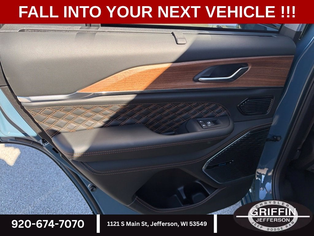 2027 Jeep Grand Cherokee Summit