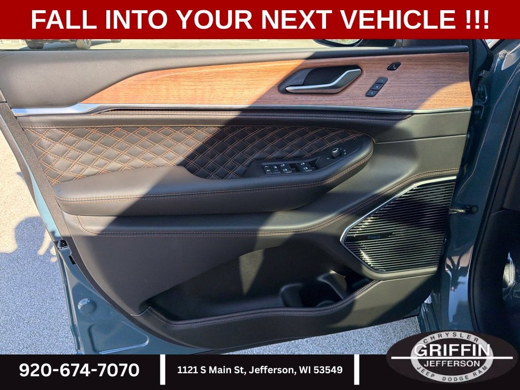 2027 Jeep Grand Cherokee Summit