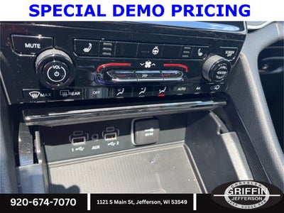 2025 Jeep Grand Cherokee L Laredo 4X4