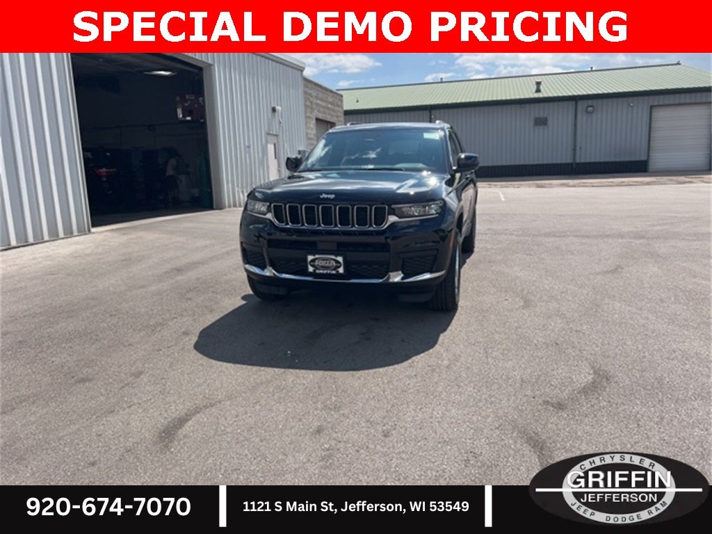 2025 Jeep Grand Cherokee L Laredo 4X4