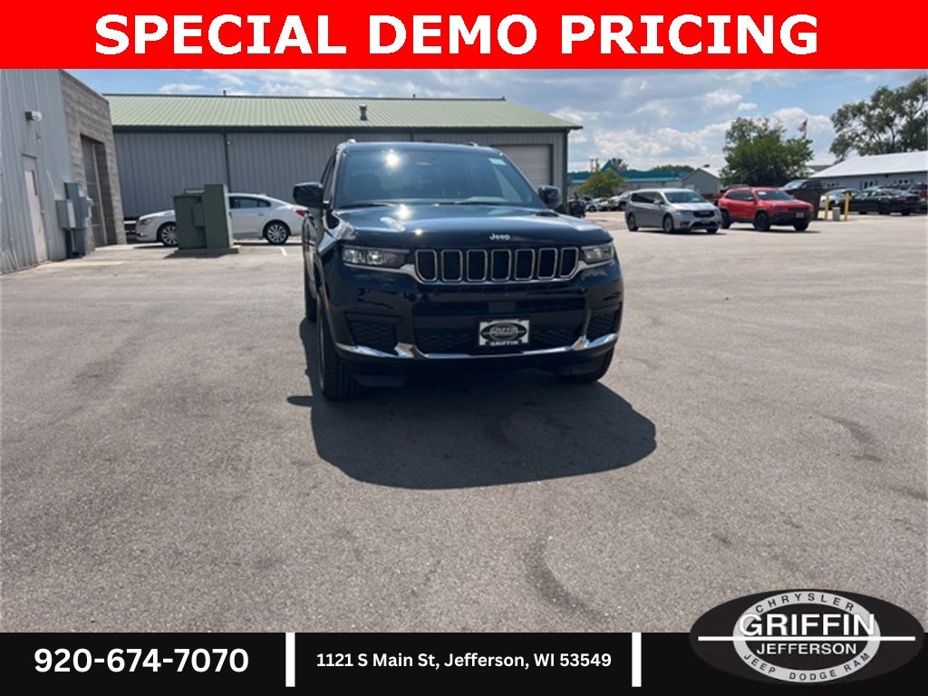 2025 Jeep Grand Cherokee L Laredo 4X4