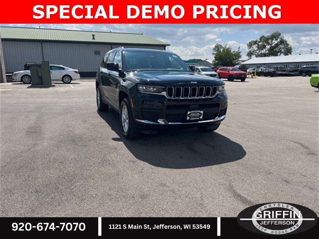 2025 Jeep Grand Cherokee L Laredo 4X4