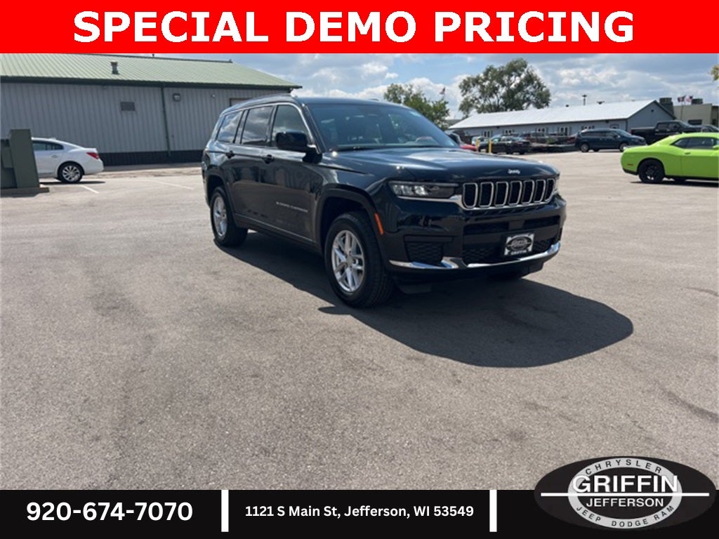 2025 Jeep Grand Cherokee L Laredo 4X4