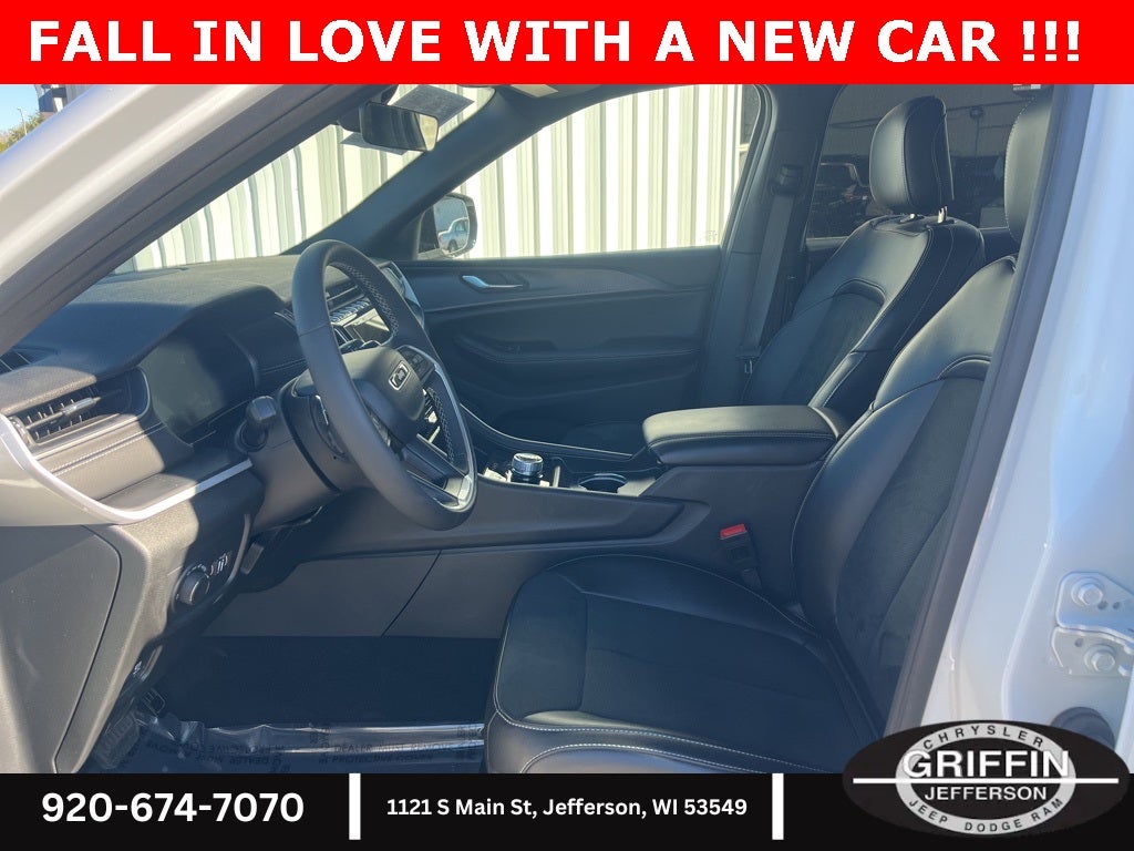 2025 Jeep Grand Cherokee L Altitude AWD