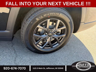 2027 Jeep Grand Cherokee L Laredo Altitude