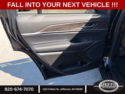 2027 Jeep Grand Cherokee L Laredo Altitude
