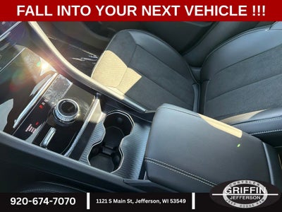 2027 Jeep Grand Cherokee L Laredo Altitude