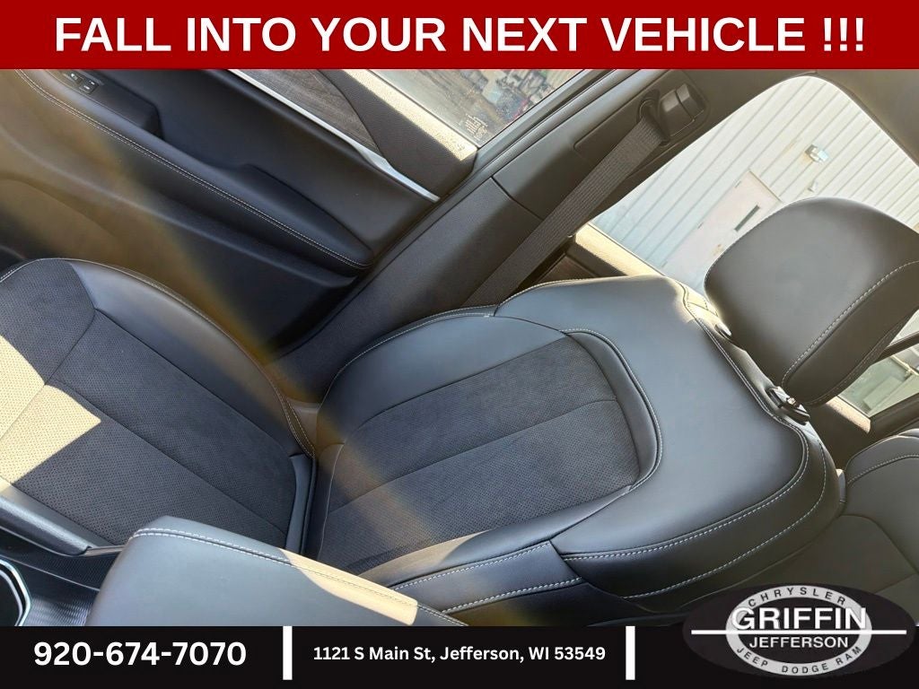 2027 Jeep Grand Cherokee L Laredo Altitude