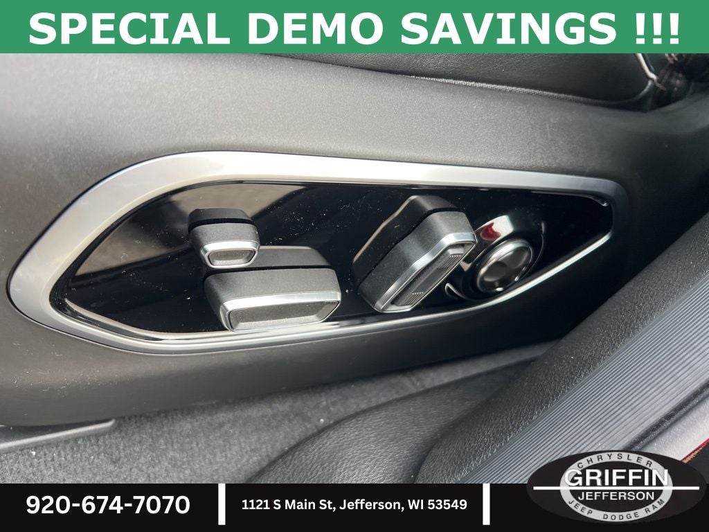 2025 Jeep Grand Cherokee L Summit OBSIDIAN PACKAGE !!!