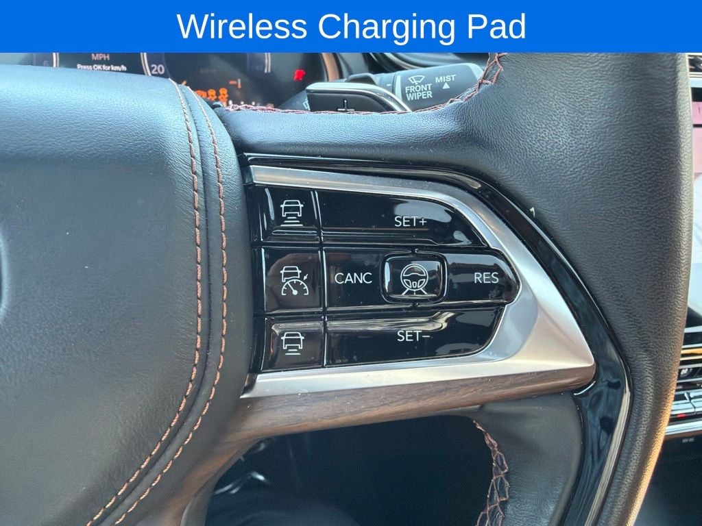 2022 Jeep Grand Cherokee L Summit 4WD Near Madison WI