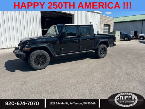 2022 Jeep Gladiator Willys 4WD Near Milwaukee WI