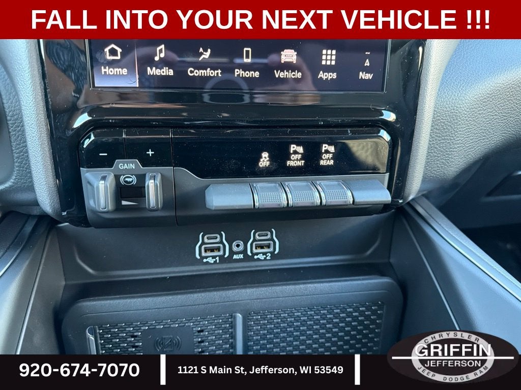 2027 RAM 1500 Big Horn/Lone Star