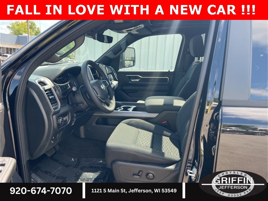 2026 RAM 1500 Big Horn/Lone Star CREW 4X4