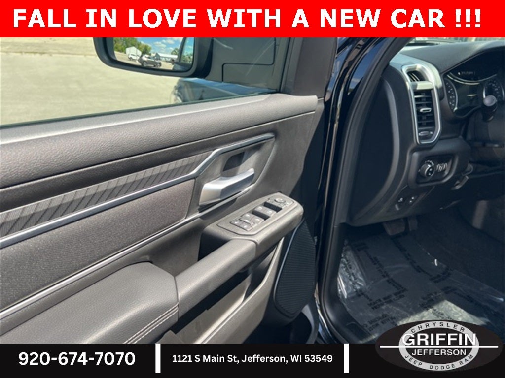 2026 RAM 1500 Big Horn/Lone Star CREW 4X4