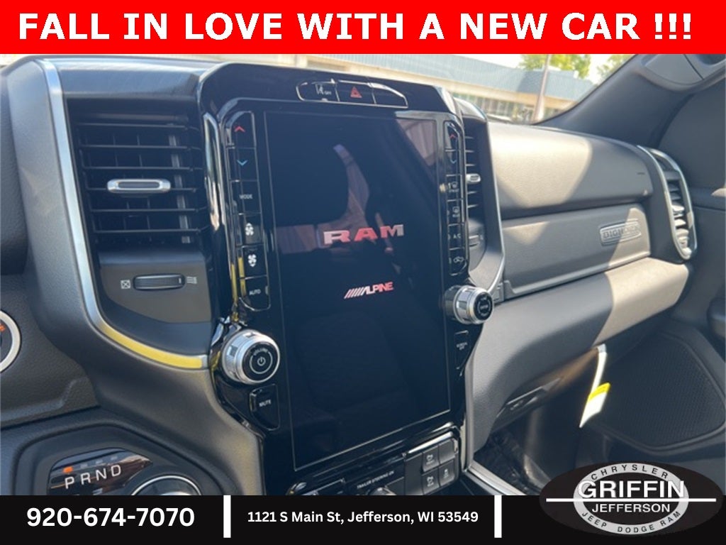 2026 RAM 1500 Big Horn/Lone Star CREW 4X4