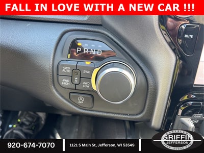 2026 RAM 1500 Big Horn/Lone Star CREW 4X4