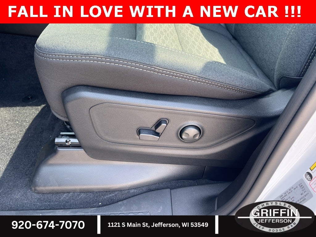 2026 RAM 1500 Big Horn/Lone Star 4WD