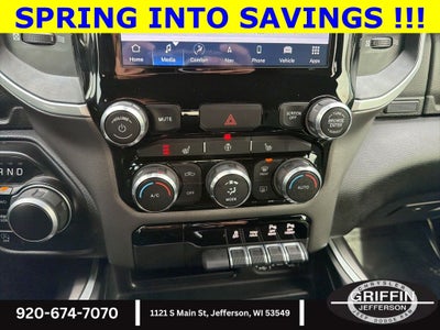 2022 RAM 1500 Big Horn/Lone Star HEMI 5.7L V8 !!!