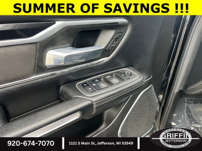 2022 RAM 1500 Laramie 5.7L HEMI 4X4 !!!