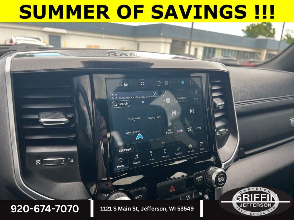 2022 RAM 1500 Laramie 5.7L HEMI 4X4 !!!