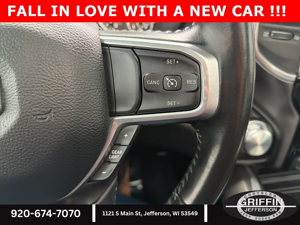 2022 RAM 1500 Laramie HEMI 5.7L V8 !!!